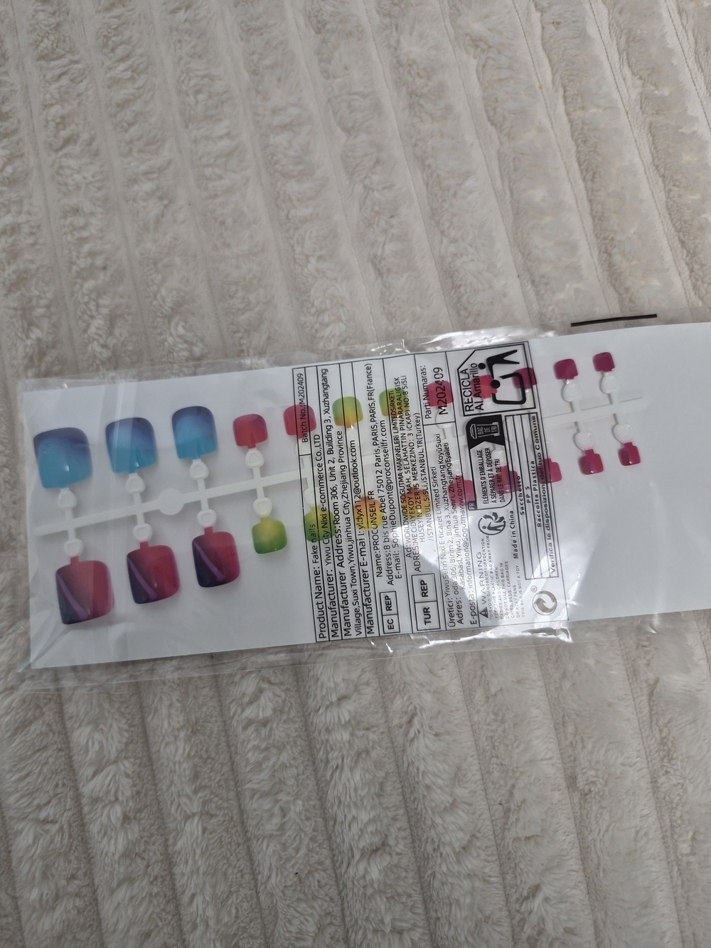 Colorful Gradient Press‑On Toe Nails — Ombre Pink, Blue & Green Set